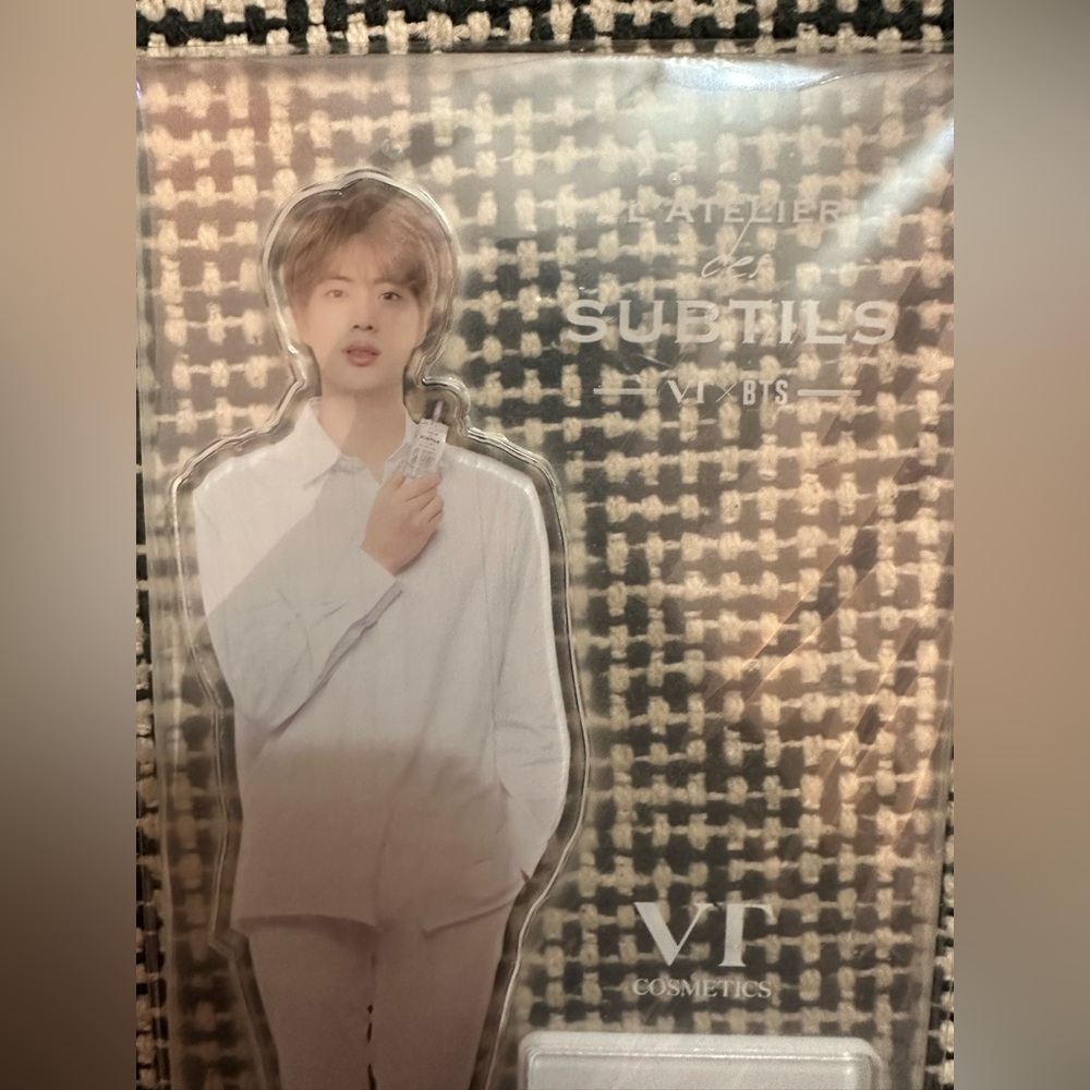 BTS × VT L'ATELIER des SUBTILS Official Acrylic Stand Figure Standee Jin Seokiin - Picture 3 of 4
